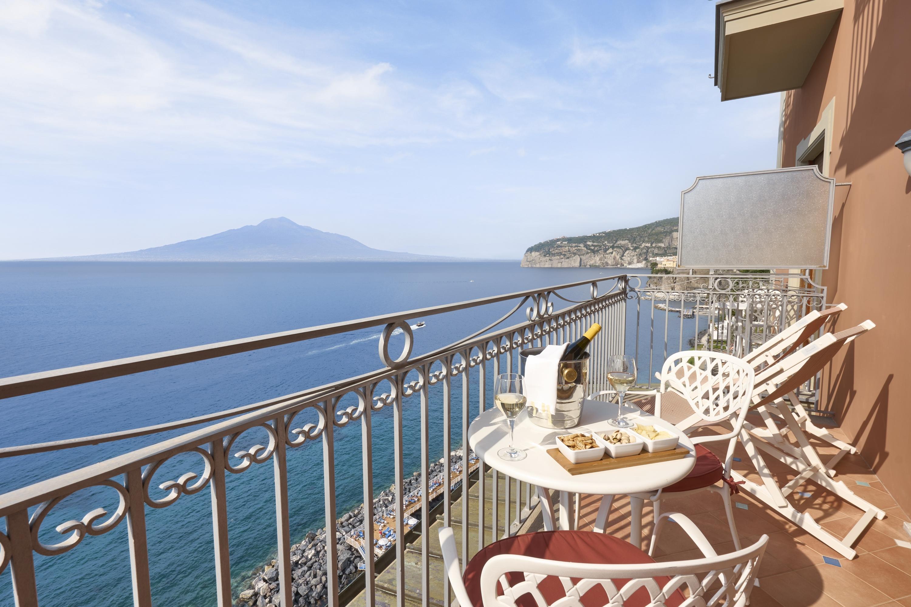 Grand Hotel Ambasciatori Sorrento Esterno foto