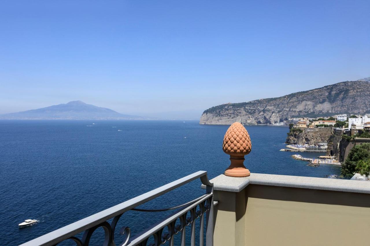 Grand Hotel Ambasciatori Sorrento Esterno foto
