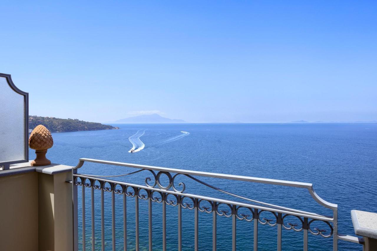 Grand Hotel Ambasciatori Sorrento Esterno foto