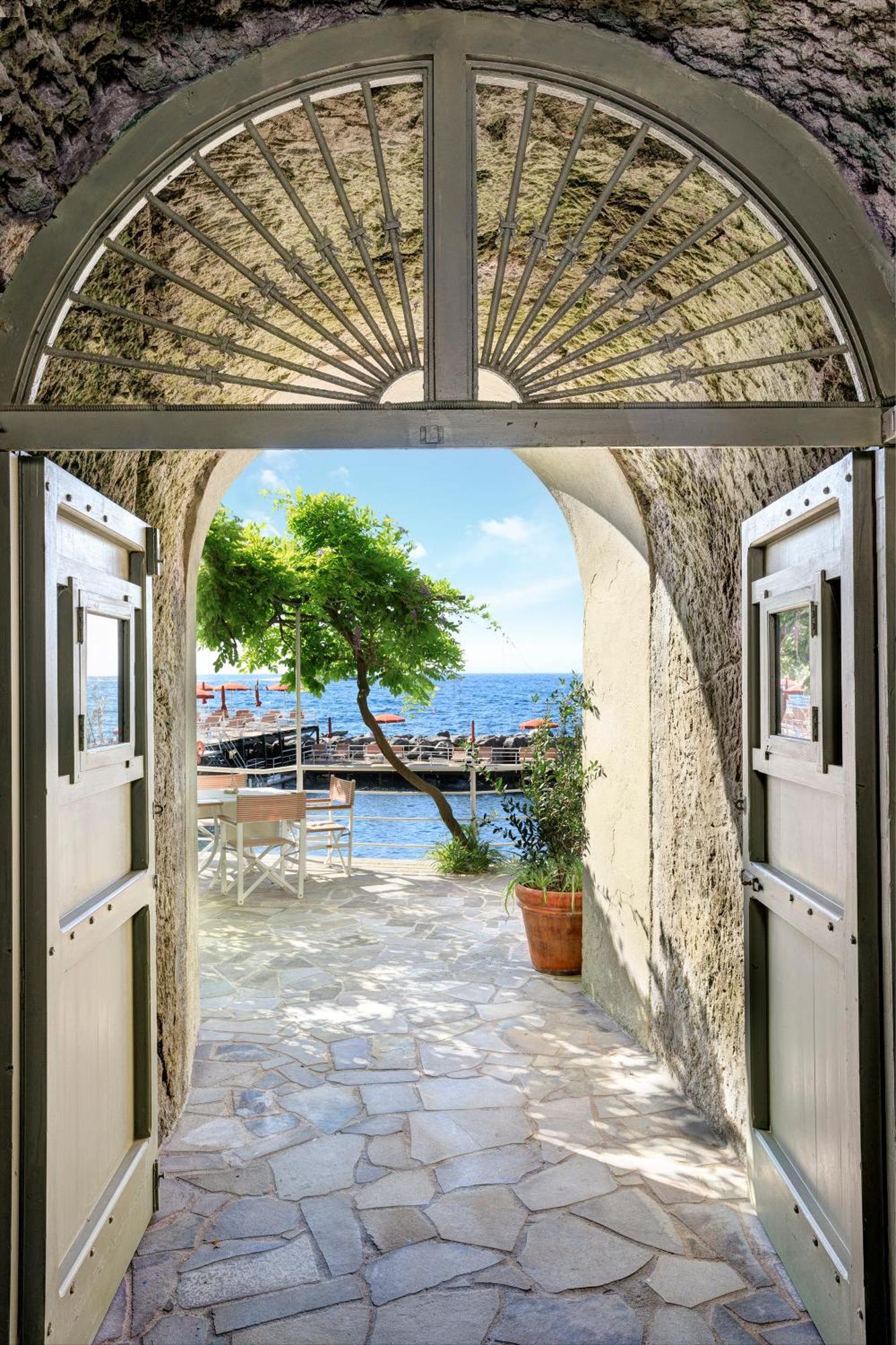 Grand Hotel Ambasciatori Sorrento Esterno foto