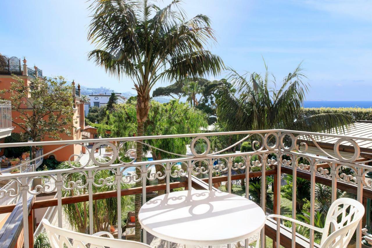 Grand Hotel Ambasciatori Sorrento Esterno foto