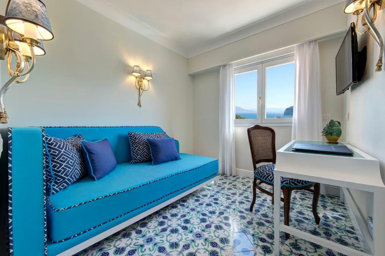 Grand Hotel Ambasciatori Sorrento Camera foto