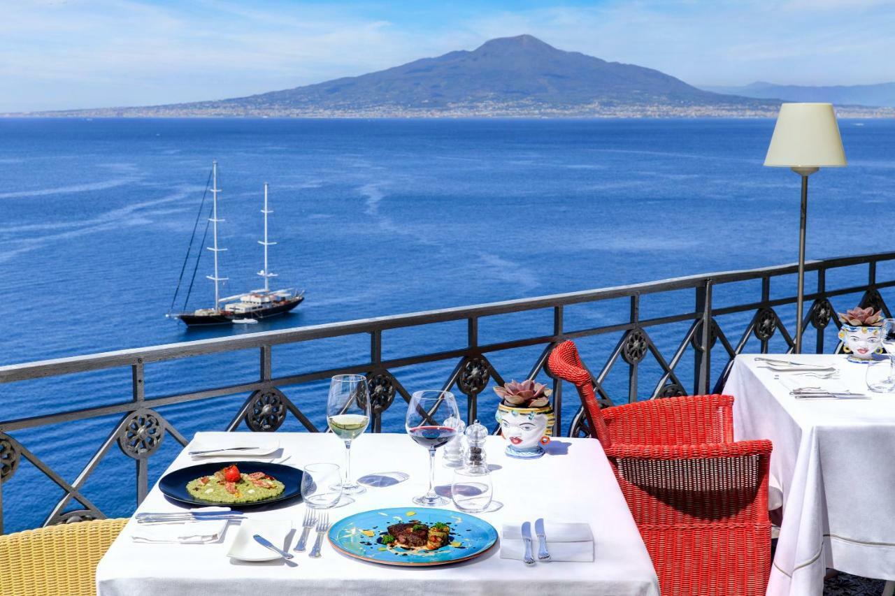 Grand Hotel Ambasciatori Sorrento Esterno foto